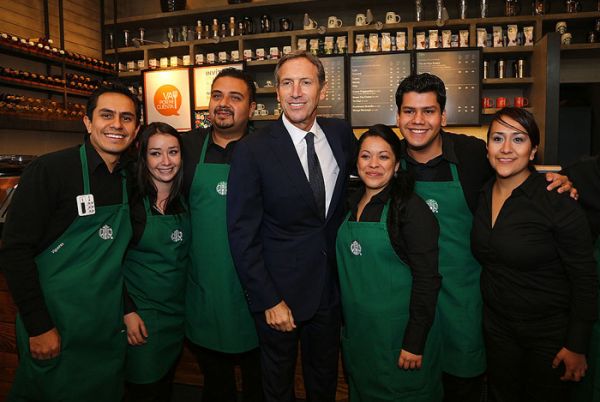 จากธุรกิจขายเมล็ดกาแฟเล็ก ๆ สู่แบรนด์ร้านกาแฟมูลค่าพันล้าน CEO Starbucks ทำได้อย่างไร